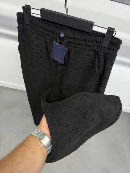 Спортивний костюм плюш LOUIS VUITTON чорний TSLVn012 TSLVn012 фото